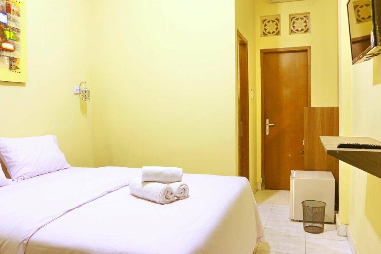Rabasta Enjoy Kuta Hotel Kuta  Exterior photo