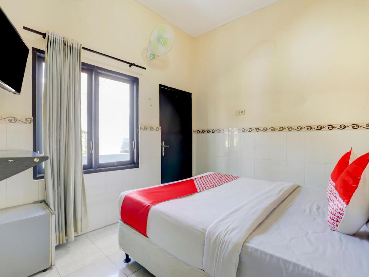 Rabasta Enjoy Kuta Hotel Kuta  Exterior photo