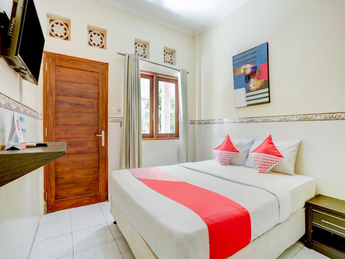 Rabasta Enjoy Kuta Hotel Kuta  Exterior photo