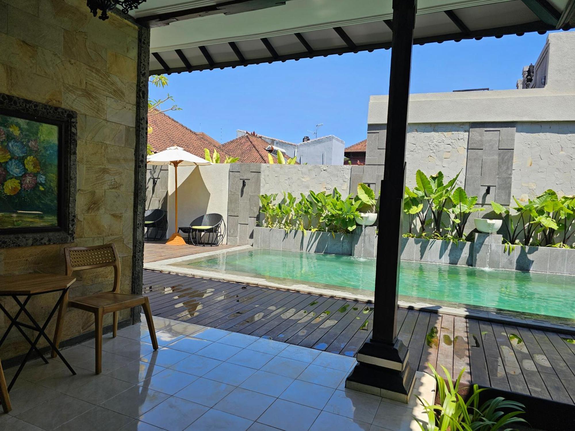 Rabasta Enjoy Kuta Hotel Kuta  Exterior photo